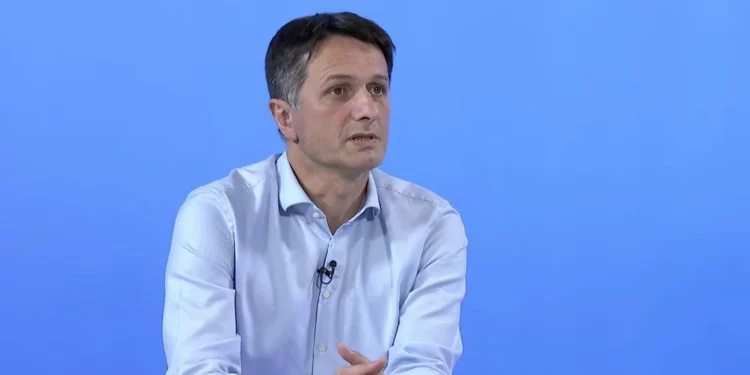 Murati: Kurti është më i interesuar për koalicion me LDK-në sesa me PDK-në