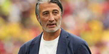 Yakin shpërthen ndaj arbitrimit pas eliminimit: Futbolli nuk ishte fituesi sot