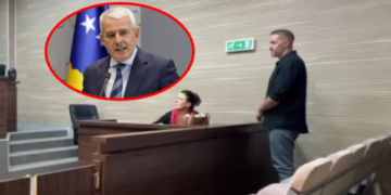 Mërgimtari pranon fajësinë për kanosjen e Xhelal Sveçlës, Gjykata ia refuzon