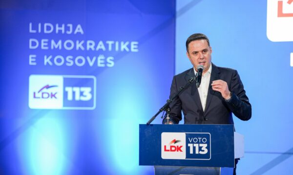 Abdixhiku: Nuk mund të jap përgjegjësi dikujt që refuzon pjesëmarrjen në organet e partisë, teksa fërkon duart për një rezultat të keq