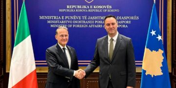 Vizita e zv/ministrit të jashtëm italian, MPJ del me njoftim: Konjufca dhe Cirielli biseduan për integrimin evropian të Kosovës