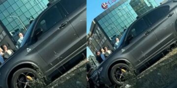 Aksident në rrugën Prishtinë–Fushë Kosovë, Policia del në vendin e ngjarjes