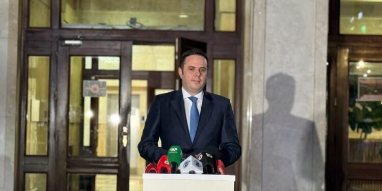 Abdixhiku flet pas takimit, tregon se për çka u dakorduan