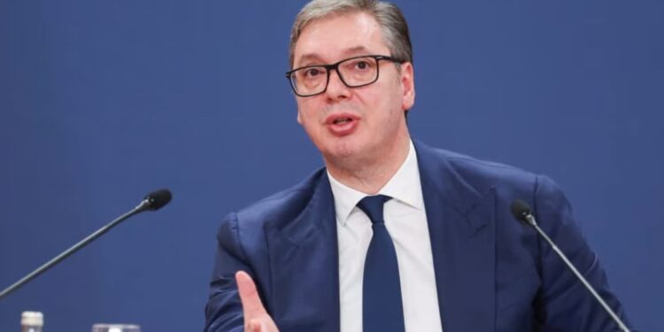 Vuçiqi komenton personat e armatosur që shoqëruan vizitën e Presidentit të Shqipërisë në Serbi
