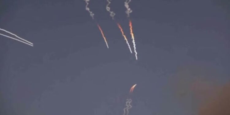 Ky shtet i Lindjes se Mesme rrëzon tetë raketa iraniane