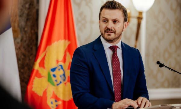 Qëndrimi anti-Kosovë i komunës malaziase, ministri shqiptar: Merruni me qytetarët, jo me ideologji politike që s’janë në interes të Malit të Zi