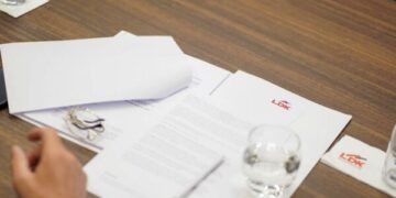 Abdixhiku do të testohet “shpejt”, nënshkrimet e delegatëve që kërkojnë shkarkimin e tij nga drejtimi i LDK-së u verifikuan