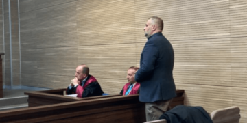Shpend Ahmeti thotë se mbi 172 mijë eurot e padeklaruara ishin ndihmë financiare nga familja, Prokuroria propozon t’i konfiskohen