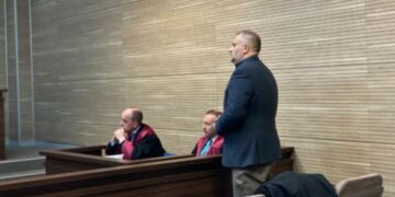 Shpend Ahmeti dënohet me dy vjet burgim dhe 5 mije euro gjobë