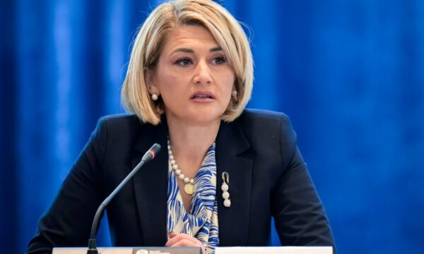 Kusari-Lila: Pajtohem me kolegët në Qeveri që infrastruktura e gazit amerikan në Kosovë është e panevojshme