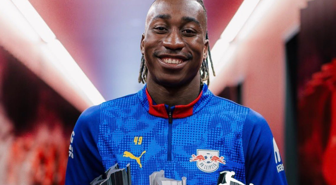 Manchester City sfidon Real Madridin për Yan Diomande