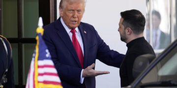 Zelensky arrin në Shtëpinë e Bardhë, pas pak takohet me Trumpin