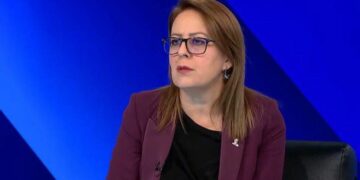 Hykmete Bajrami pas vdekjes së punëtorit në Prishtinë: Çdo jetë e humbur në vendin e punës është dështim i sistemit