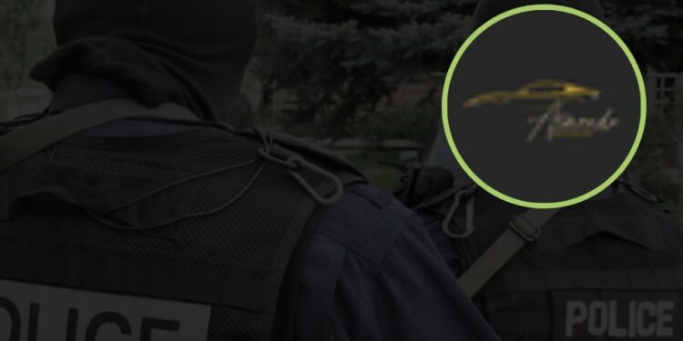 Dyshohet se falsifikoi dokumentet e pesë veturave për t’i regjistruar në Kosovë – arrestohet pronari i autosallonit “Armando” në Vushtrri