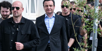 Kurti nuk përgjigjet nëse do të ketë takim me partitë politike para 6 gushtit