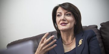 Jahjaga: Kur je në pushtet, nuk bëhet fjalë për veten – por për shtetin e popullin