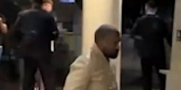 Kanye West mbërrin në Tiranë, pritet me brohorima nga fansat – pamje