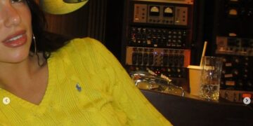 Dua Lipa rikthehet në studio, albumi i radhës po punohet!