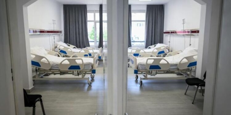 60-vjeçari vazhdon trajtimin në Mjekimin Intensiv pas lëndimeve të rënda në KEK