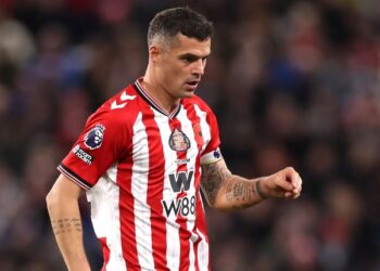 Xhaka u jep fund dilemave, qëndron te Sunderlandi: Le ta bëjmë sezonin e ri edhe më të madh!