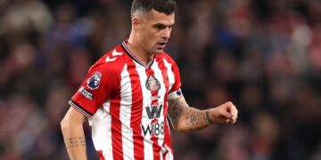 Xhaka u jep fund dilemave, qëndron te Sunderlandi: Le ta bëjmë sezonin e ri edhe më të madh!