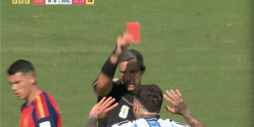 Mbyllen pa gola 90 minuta lojës së rregullt të finales, Argjentina pa një futbollist