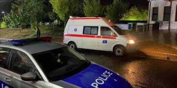 Ky është i dyshuari i arrestuari për goditjen me thikë të 30-vjeçarit në Mitrovicë