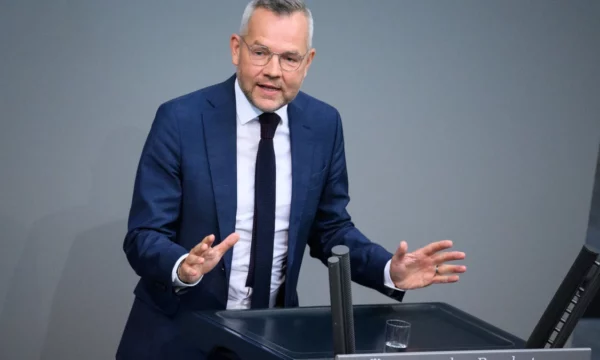 Ish-ministri gjerman Roth për deklaratën e ministres serbe për Kosovën: Si mendohet të futet në BE një vend në këtë mënyrë?