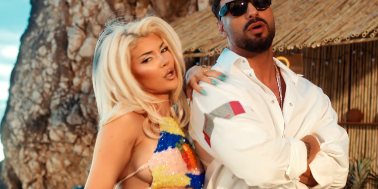 Era Istrefi dhe Ledri Vula “ndezin” verën, publikojnë hitin e ri “Veq ti”
