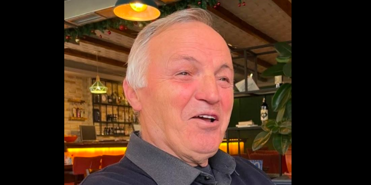Vdes Dr. Sinan Prekazi, mjeku mitrovicas që ndihmoi UÇK-në dhe familjen Jashari