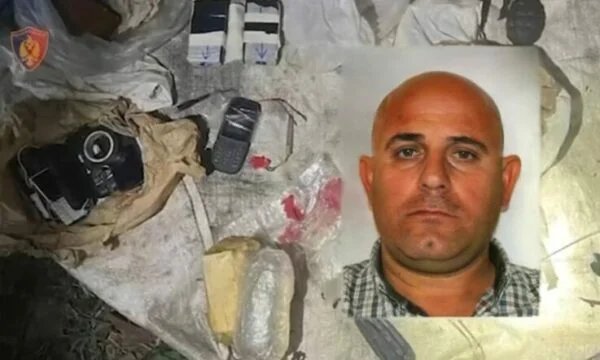 I armatosur me kallashnikov dhe i fshehur 500 metra nga banesa e tij, detaje nga arrestimi i Ylli Zallës