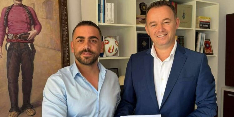 Jeton Zeneli emërohet drejtor i Drejtorisë për Pronë në Komunën e Mitrovicës