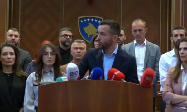 Tahiri e cilëson VV ‘‘organizatë banditeske’’: Kur ti s’e respekton Kushtetutën, pse një biznes mos me shkel ligjin