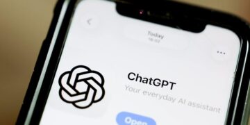 OpenAI ndryshon ChatGPT-në, nuk lejon më shkrime në stilin e autorëve të famshëm