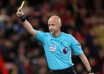 Ish-gjyqtari i Premierligës ‘rehatohet’ me punë në Turqi