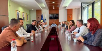 PDK është në Kuvend dhe ka një thirrje urgjente: Hapeni Kuvendin!