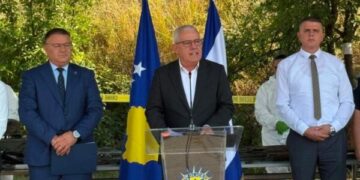 Hoxha: Armët nëse ka nevojë mund të ekzaminohen edhe jashtë, Sveçla: E kam urdhëruar Forenzikën t’i ekzaminojë me urgjencë
