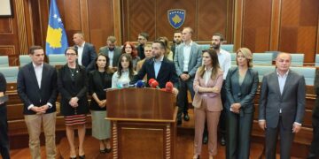 Çka thuhet në komunikatën e djeshme të Kuvendit, e cila po cilësohet “skandaloze”?