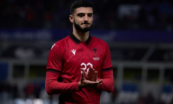 Armando Broja qëndron në Angli? Klubi i njohur e do sulmuesin shqiptar
