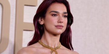 Dua Lipa flitet se mund të jetë bashkë-prezantuese e ‘Sanremo 2027’