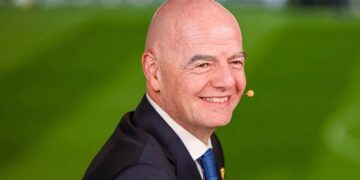 Ky është njeriu që pritet ta zëvendësojë Infantinon si president i FIFA-s