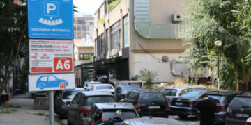 Komuna e Prishtinës lejon përkohësisht funksionimin e parkingjeve private, Retkoceri: Kryeqyteti ka nevojë për zgjidhje