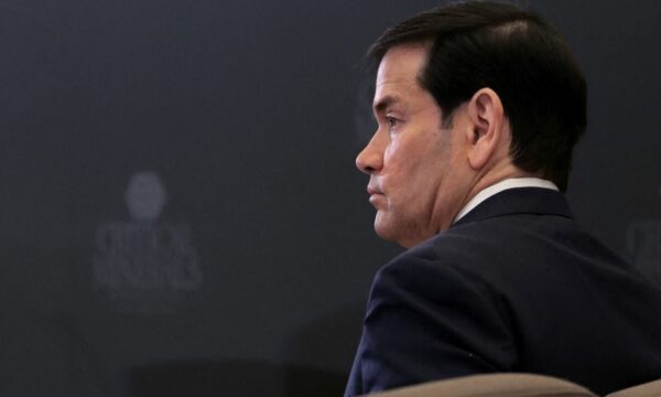 Rubio: Është bërë progres… por ende s’ka marrëveshje përfundimtare me Iranin për Ngushticën e Hormuzit