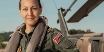 Për herë të parë në historinë e forcave ajrore turke, një grua merr gradën e Gjeneralit
