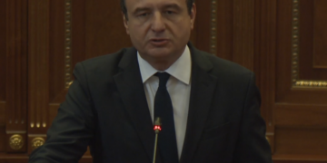 Albin Kurti nuk propozon emër për kryetar të Kuvendit, kërkon kohë për të arritur marrëveshjen për president