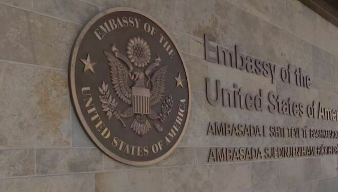 Ambasada e SHBA-së: Formimi i institucioneve të bëhet në përputhje me Kushtetutën edhe vendimet e GJK’së