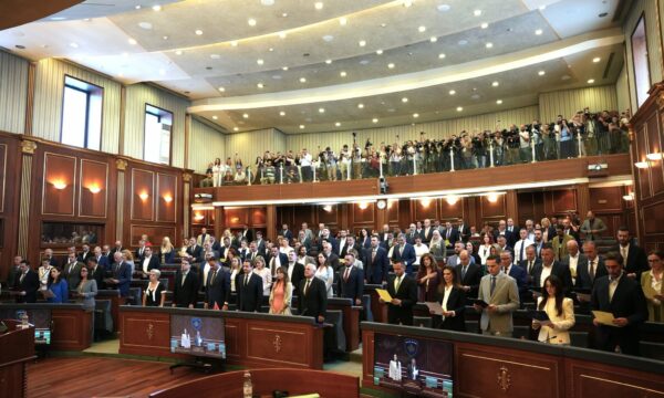 Çfarë ndodh nëse Kuvendi i Kosovës nuk konstituohet deri në mesnatë?