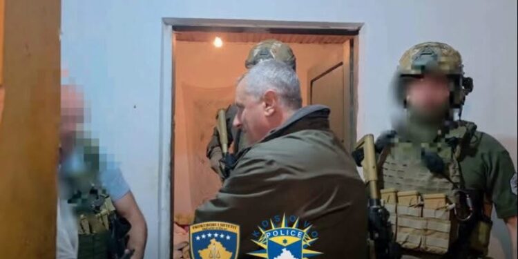 Blerim Isufaj në terren, Policia publikon pamjet nga arrestimi i të dyshuarit për krime lufte
