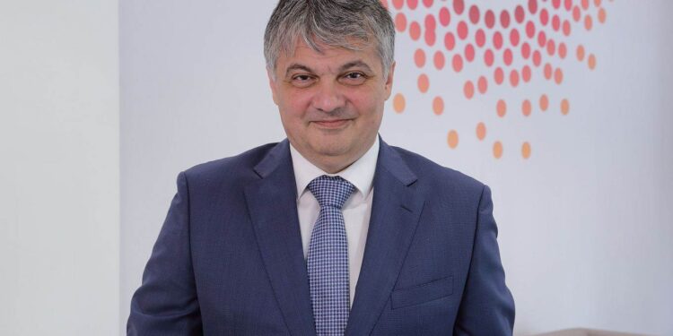 Kosova shpall “non grata” drejtorin e Telekomit të Serbisë