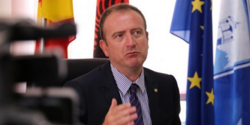 Taravari: Përfaqësuesit shqiptarë në qeverinë e Mickoskit janë sa për dekor
